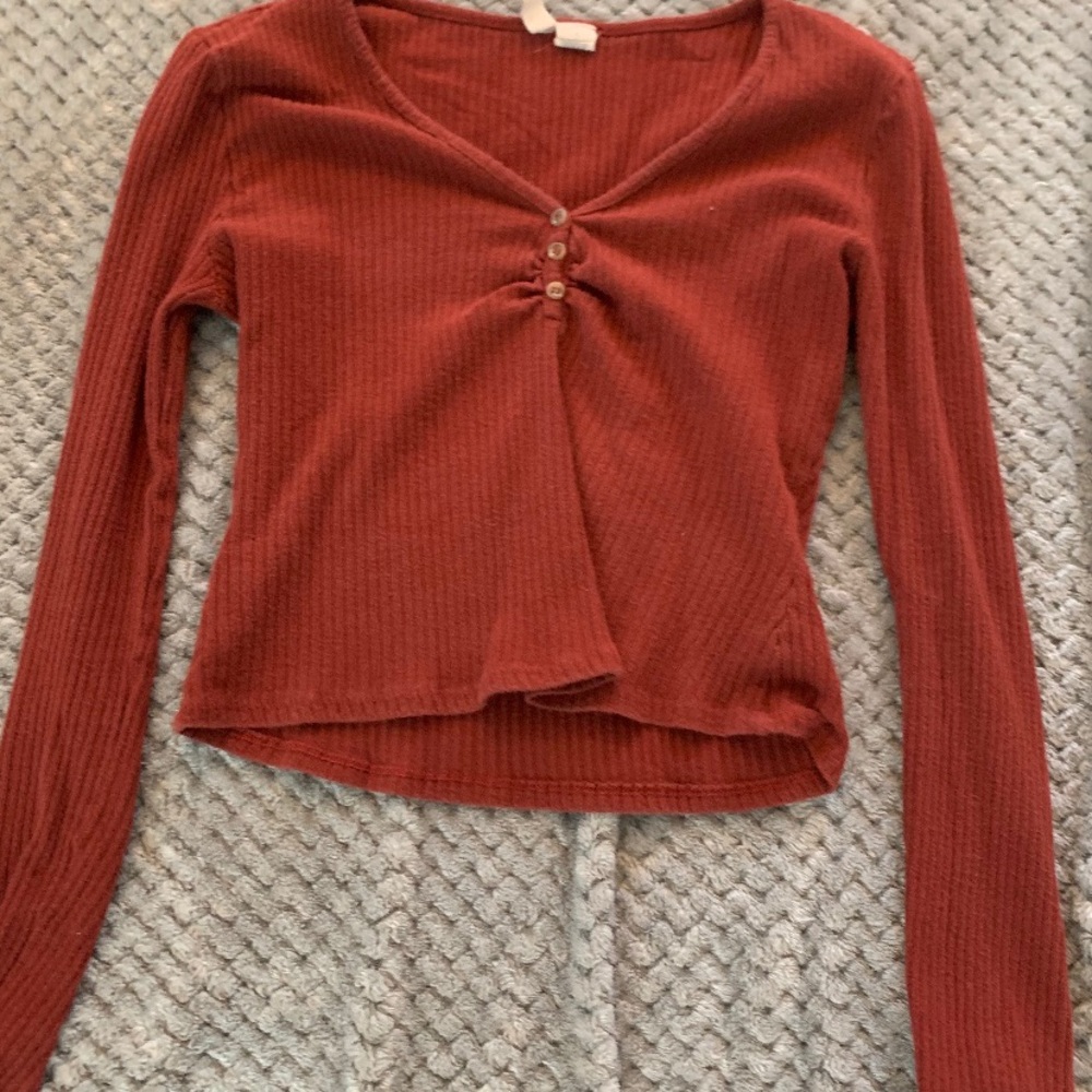 Tillys crop top